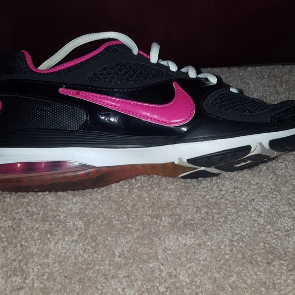 Shoes - Picture 7 of 8